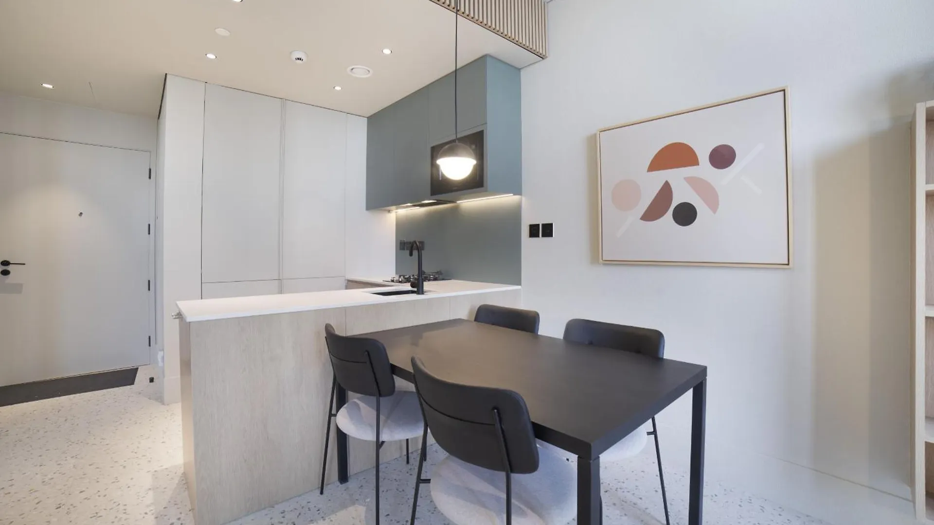 Daire Executive 1 Bedroom At Upside Living, Business Travel Ready Dubai